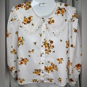 UO Quinn Yellow Floral White Blouse with Ruffled Collar